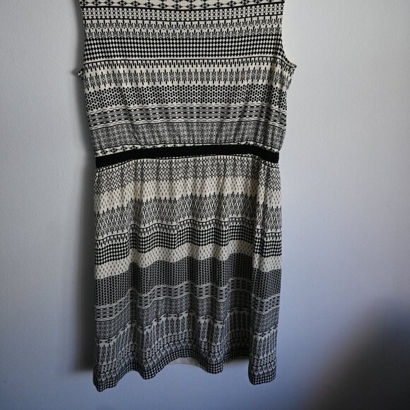 Ann Taylor Loft Geometric Dress – Black & White – Size S - Picture 4 of 12